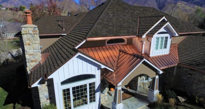 11 Siding Colors and Roof Combinations | CeDUR